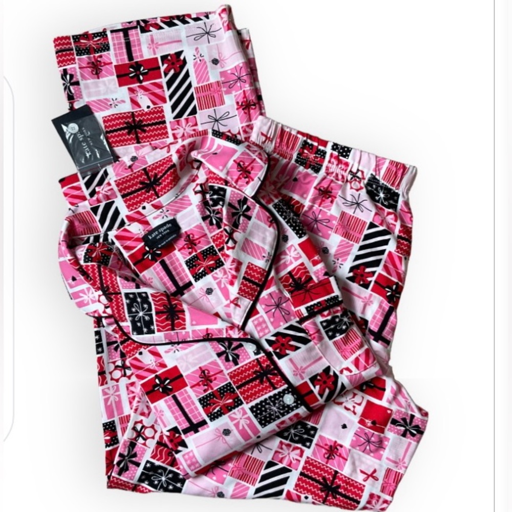 NWT Kate Spade Gift Print Pajama Set Size M Charming Elevated Loungewear